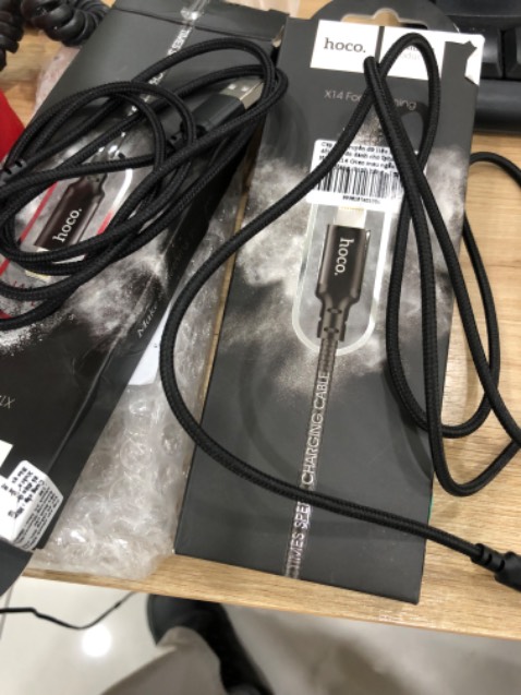 Mua 2 đơn hàng cùng 1 shop, 1 cái có hình màu đỏ, 1 cái có hình màu đen—>giao 2 cái màu đen, không như hình đăng nên thấy không buồn xíu. Dùng thì thấy OK Mua 2 đơn hàng cùng 1 shop, 1 cái có hình màu đỏ, 1 cái có hình màu đen—>giao 2 cái màu đen, không như hình đăng nên thấy không buồn xíu. Dùng thì thấy OK