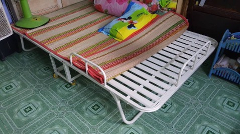 Sản phẩm đã nhận được đúng như mô tả, câc anh giao hàng ship đến tận lầu 2 cho m, nhiệt tình dễ thương. Tủ sắt này m đã xài mười mấy năm vẫn còn mới nay mua thêm 1 cái nữa rất ưng ý.