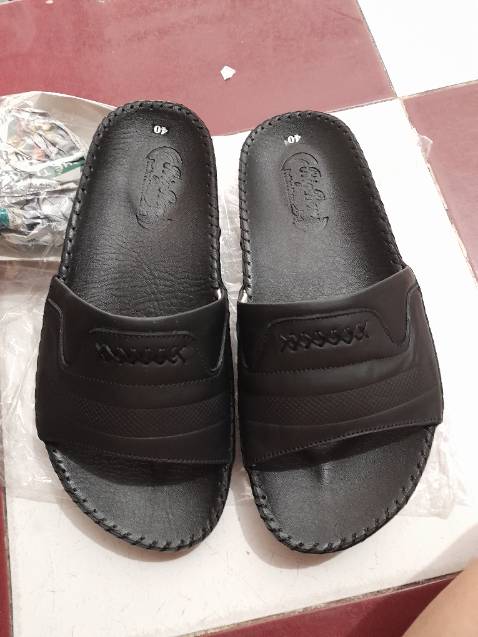 Dép có vẻ chắc chắn. Shop gói hàng cẩn thận, giao hàng khá nhanh