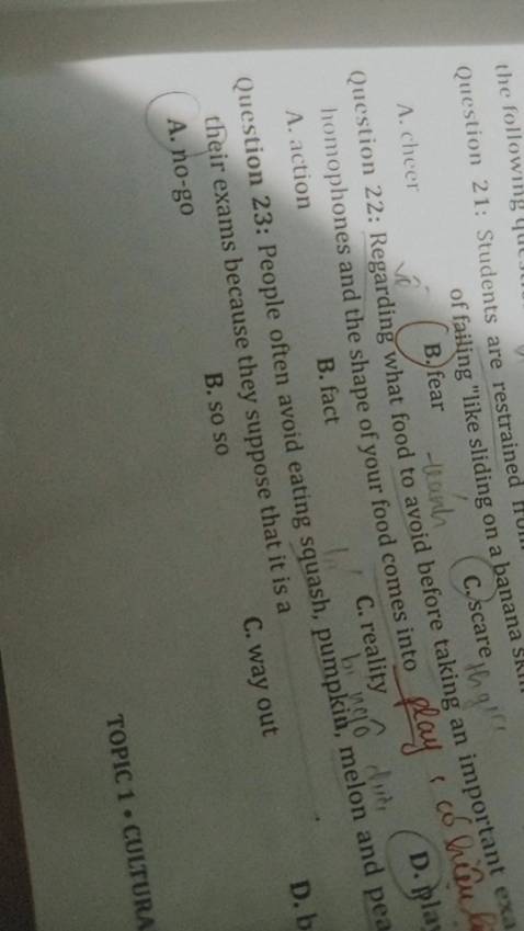 Ai đang đắn đo có nên mua không thì mua đi nhé .Sách rất okela luôn ạ. Đóng gói chỉ có một thùng giấy bên ngoài và giấy kiến bọc sách bên trong nhưng sách về vẫn rất chắc chắn. Nội dung bên trong sách rất rõ ràng, có kèm bài tập trắc nghiệm và đáp án phía sau. Nhận sách muốn sang chấn tâm lí vì nó quá dày mọi người ạ 😹 Tóm lại là nên mua nhé 🥺