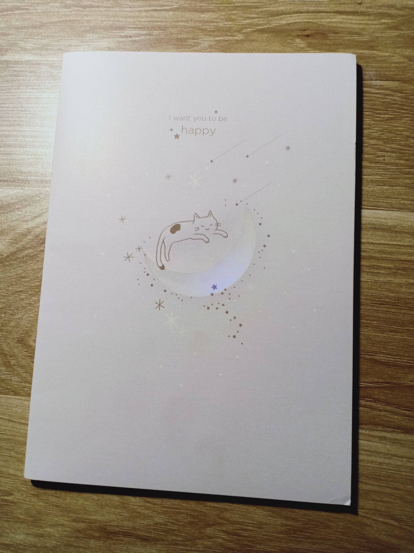 sổ hơi quăn, hơi nát nhưng mình thấy hàng của deli đa phần là rất chất lượng, đồ đẹp và giống với hình chụp sổ hơi quăn, hơi nát nhưng mình thấy hàng của deli đa phần là rất chất lượng, đồ đẹp và giống với hình chụp