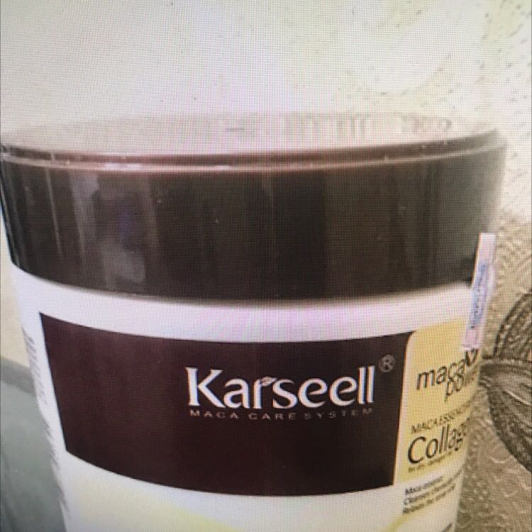 Đã nhận hàng check thấy kết quả hàng chuẩn.
Ủ tóc xong thấy tóc mềm mượt ngay lần đầu tiẻn, muit thơm nhẹ rất dễ chịu. 
Tôi hải lòng về sp giá cả hợ lý và chất lượng