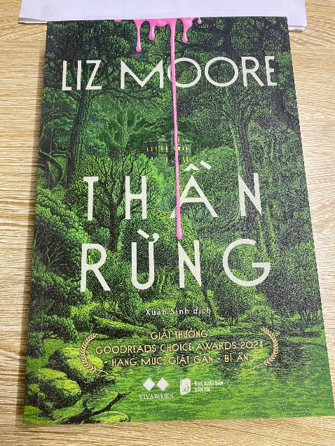 Sách đẹp ơi là đẹp, cầm quyển sách nhìn bìa mà mình mê luôn.