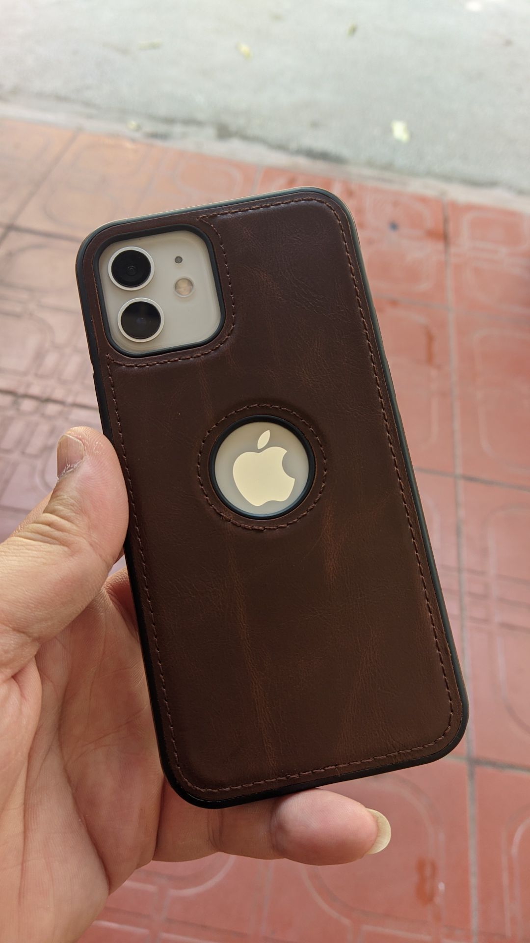 Sản phẩm giống hình. Ốp ôm máy. Giao hàng nhanh