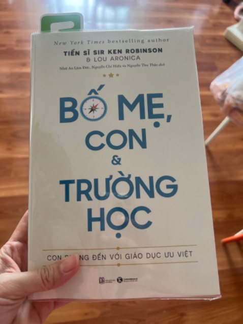 Rất hài lòng, có gói Tiki bookcare nên sách được bao đẹp. Tiki giao hàng nhanh. Sách rất hay.