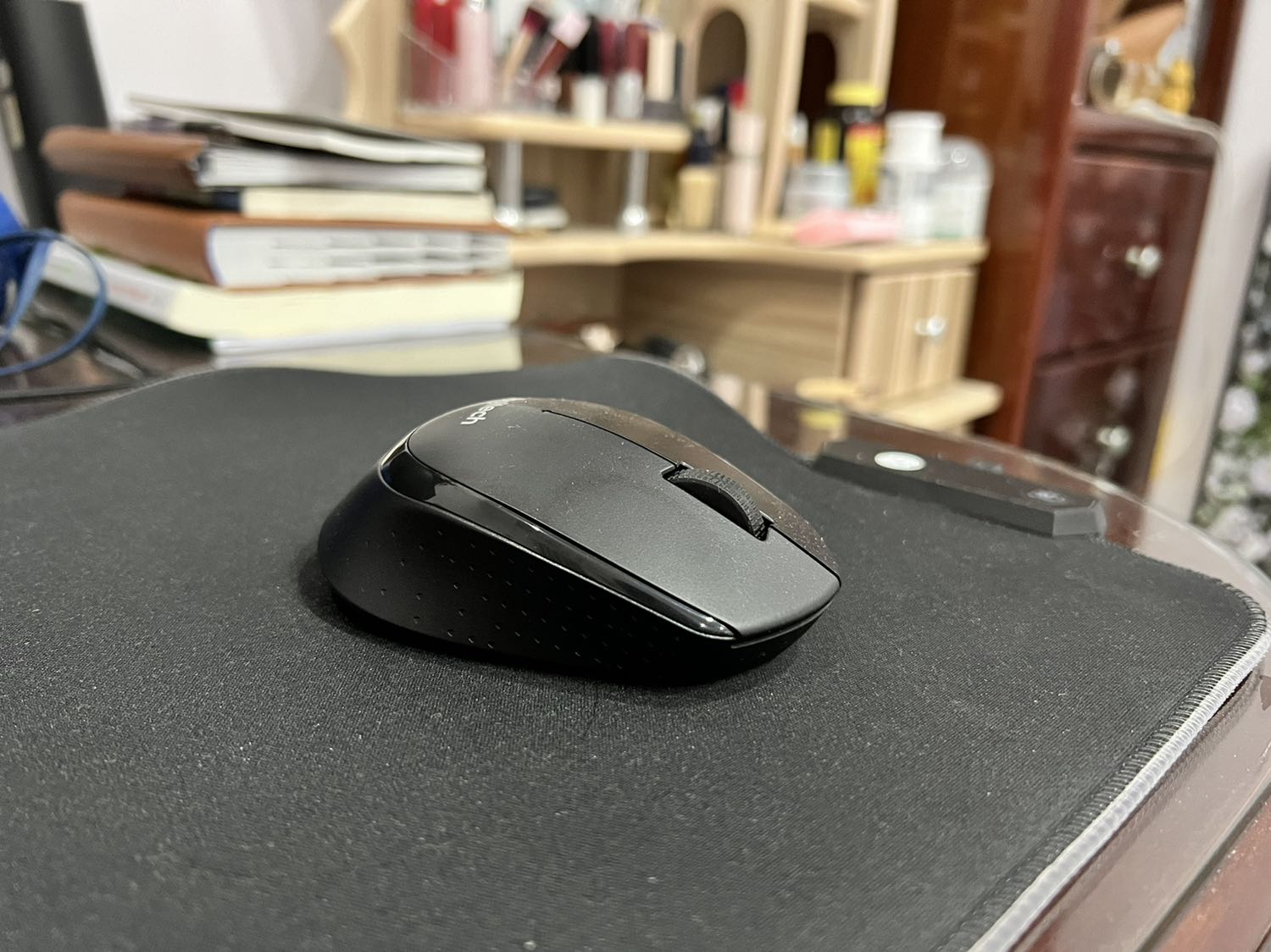 Tôi đã dùng được thời gian ngắn và cảm nhận sp thật nhẹ êm nút nhấn , hoàn toàn không có âm thanh khi nhấn , độ nhậy tuyệt đối . Tôi hài lòng sp này