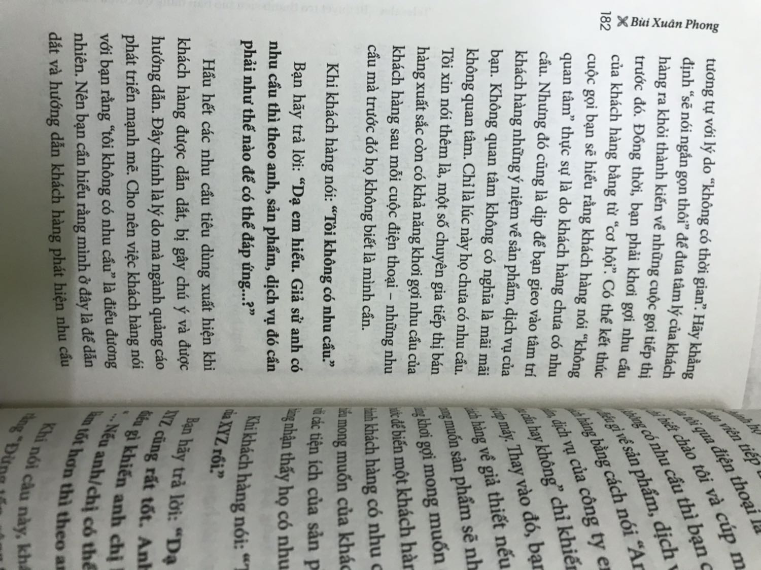Mình những tưởng nội dung sẽ tập trung về Bí quyết Telesales nhưng quá nửa nội dung cuốn sách lại nói về Mô hình telesales và cách quản lý mô hình này dành cho người điều hành, 1/3 còn lại mới nói về một số kỹ năng của telesales.  Nói chung cuốn sách cũng cung cấp một vài thông tin hay nhưng không quá đặc biệt, cũng ko nói sâu, nhiều điều mình đã đọc trên mạng hết rồi.