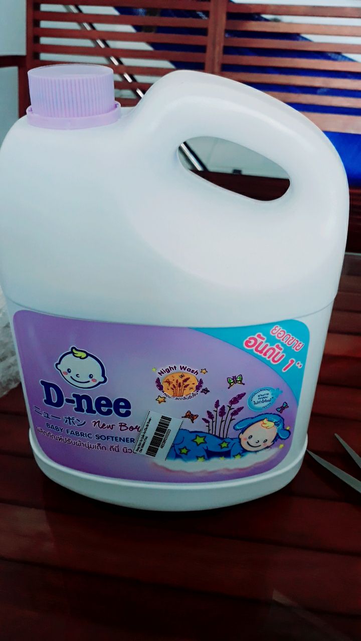 nghe mùi hương thì dễ chịu nhưng sao sp lại khác nhau khi nhận dk như vậy. hay mẫu mới mẫu cũ, so sánh giữa sendo và kiti thì sendo rẻ hơn nhiều nhưng mình đã đặc kiti vì nhìn 2 mẫu khác nhau kết quả là nhận hàng giống như bên sendo bán nghe mùi hương thì dễ chịu nhưng sao sp lại khác nhau khi nhận dk như vậy. hay mẫu mới mẫu cũ, so sánh giữa sendo và kiti thì sendo rẻ hơn nhiều nhưng mình đã đặc kiti vì nhìn 2 mẫu khác nhau kết quả là nhận hàng giống như bên sendo bán