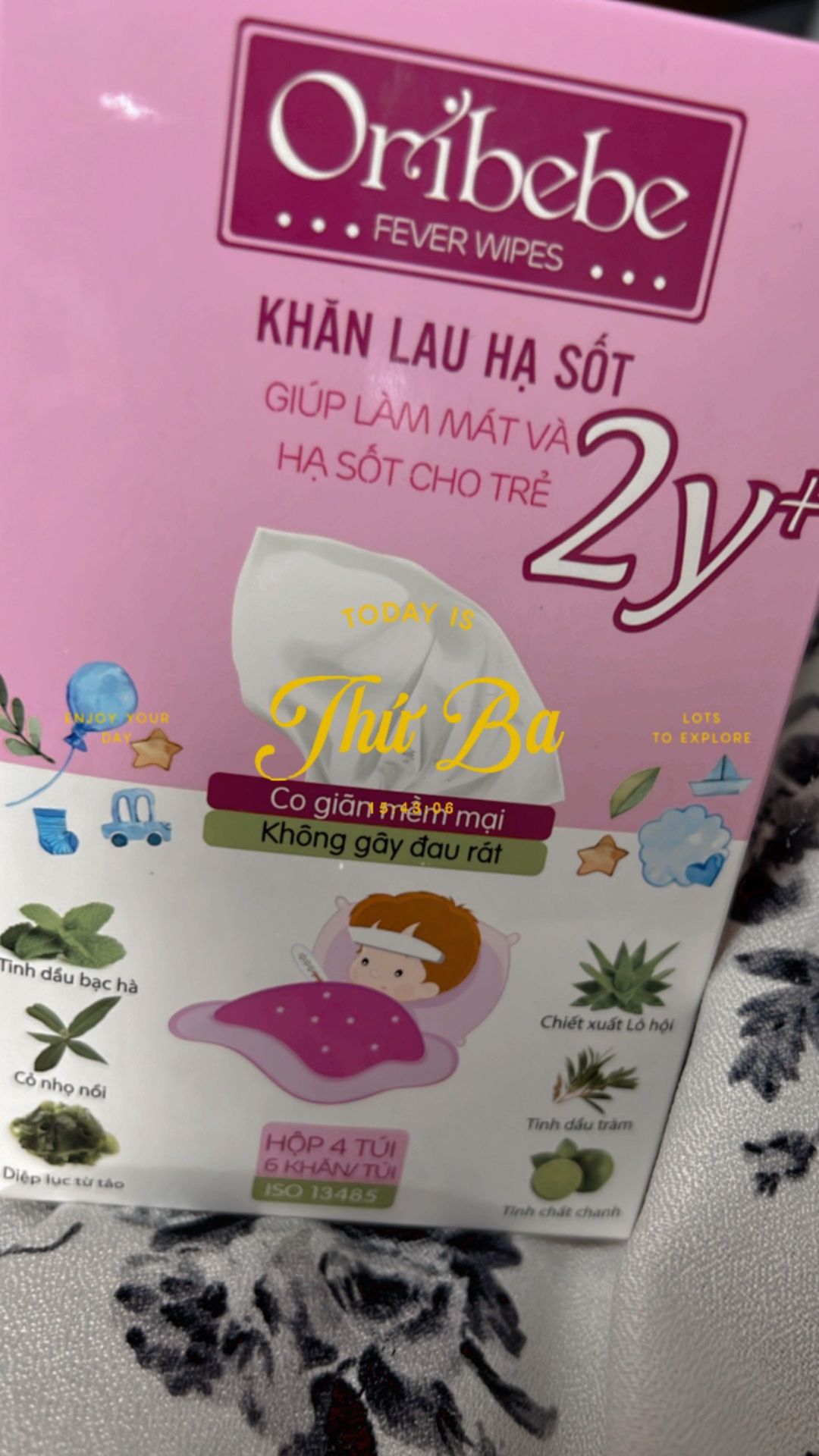 mùi thơm dễ chịu, bé nhà hay nổi mẫn sẩy, dùng dc 3 ngày r thấy bé đỡ gãi hẳn luôn chắc hợp á để dùng thêm vài ngày xem sao