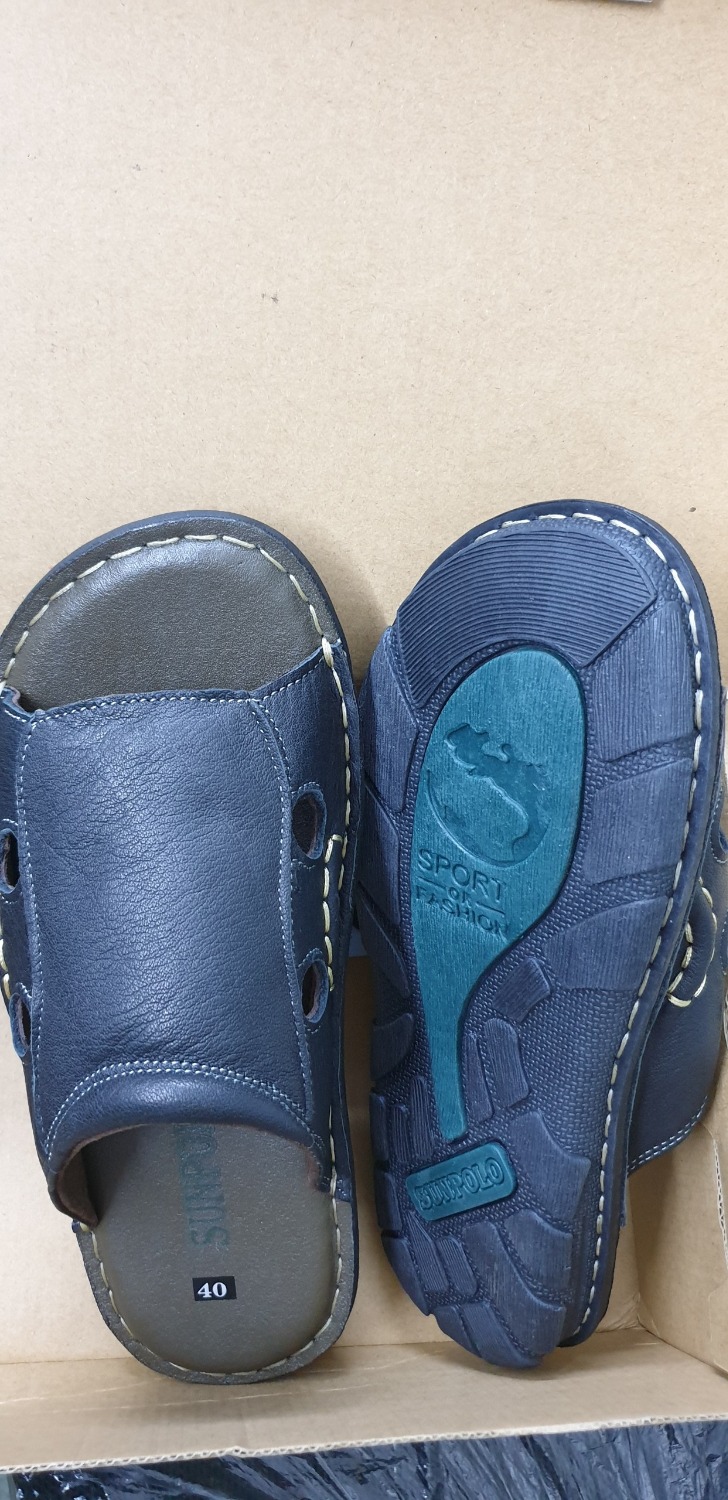 Da bò mềm mại rất ok, đế chống trượt, may khâu rất công phu, tôi đã từng dùng  giày dép của shop qua và rất ưng ý