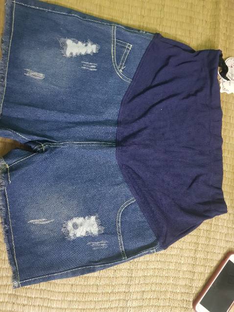 chất bò thiệt k giả. dành cho mẹ bầu thích bon chen mặc quần bò nha. có dây điều chỉnh nấc luôn. k sợ bó bụng. ship giao nbanh. tặng cho shop 5* vì tư vấn nhiệt tình nữa.