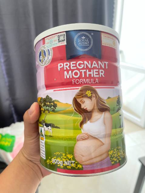 Sữa uống rất là ok. Vị nhạt nhạt, có hậu mặn nhẹ. Nói chung là dễ uống. Vợ mình đó giờ không uống sữa nhưng vì bé nên uống mà thấy dễ uống. Giá cao nhất trong mấy loại nhưng mình thấy chất lượng tương xứng.