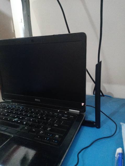 Tốc độ giao hàng thần tốc, nhanh tới nỗi mình không kịp chờ đợi, sản phẩm dễ sử dụng, cài vào là laptop nhận và tương thích luôn, đã *** thử, thu sóng mượt, đóng gói đẹp, cẩn thận, rất hài lòng với sản phẩm