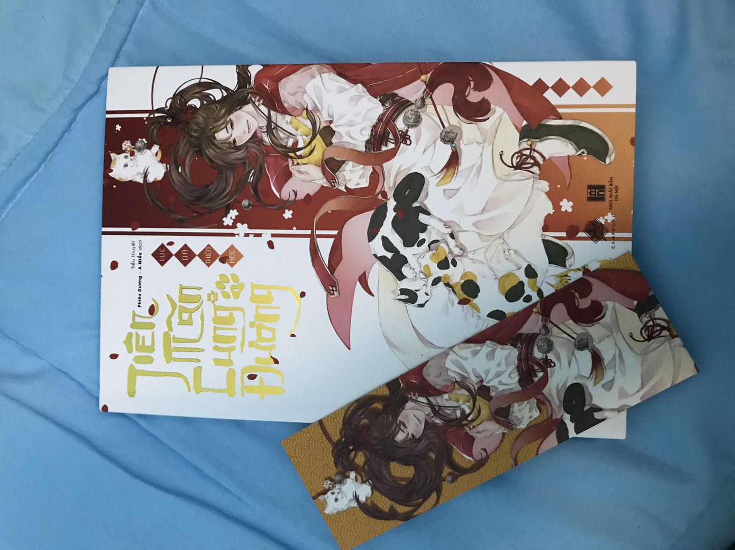 Giao hàng nhanh lắm lun! Với nội dung truyện thì hay không bàn cãi. Sách giao đến cũng không bị móp gốc. Rất vừa ý