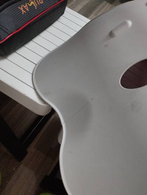 Sản phẩm rất tốt, đỡ đau lưng, ngồi thoải mái nhưng phải cho 1 sao vì sau gần 1 năm, ghế bị nứt (mặc dù mô tả là chịu lực rất bền), tuy nhiên mình không cho 1 sao vì sản phẩm mà là cho shop, khi mình nhắn tin hỏi chính sách bảo hành ntn thì nhắn dc vài tin sau đó shop mất tăm luôn