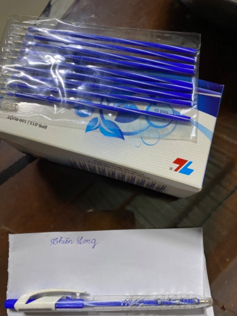 Giá cả hợp lý, mua dùng rất tiết kiệm. Mực ra đều.