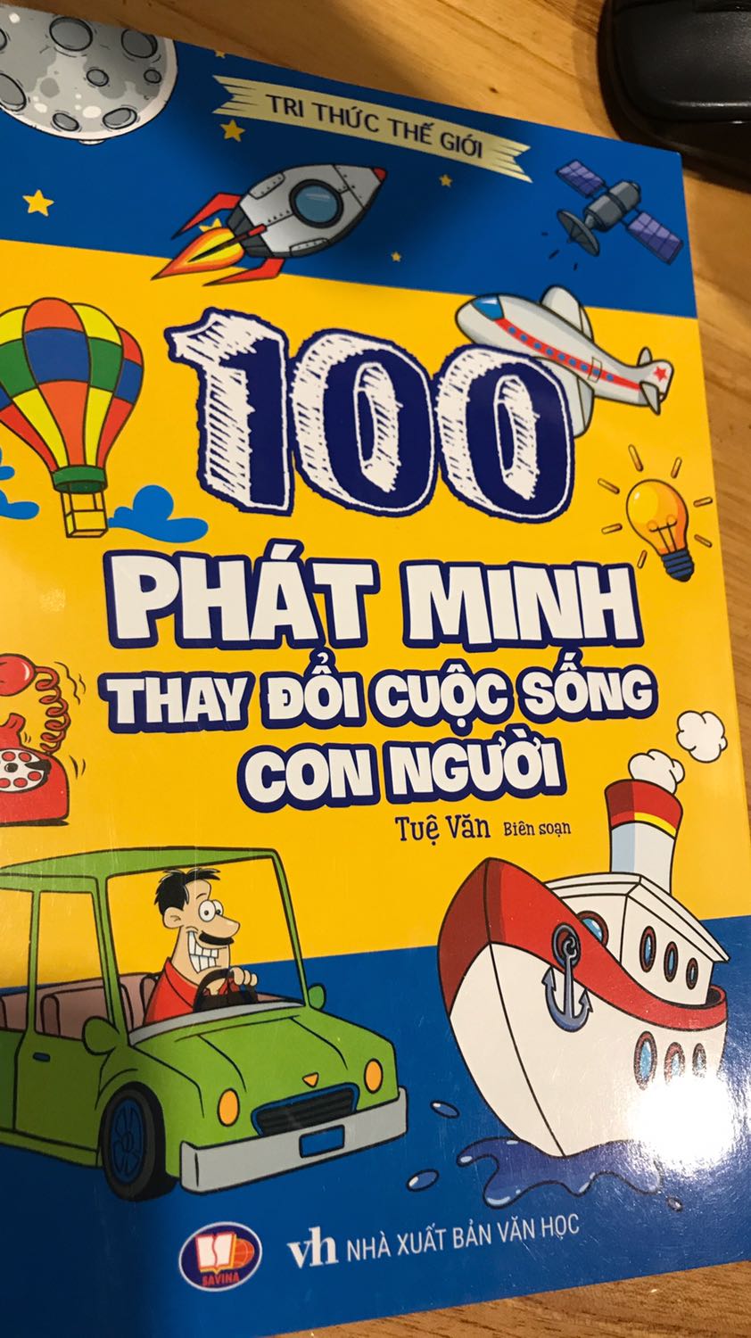 Sách đẹp ?? bé nhà rất thích?? nội dung hay ??
nhưng hơi ít hình ảnh minh hoạ :(( mình mua sách vì nhìn bìa bắt mắt nên nghĩ bên trong cũng thế :(( tại mua để đọc cho trẻ mà :))