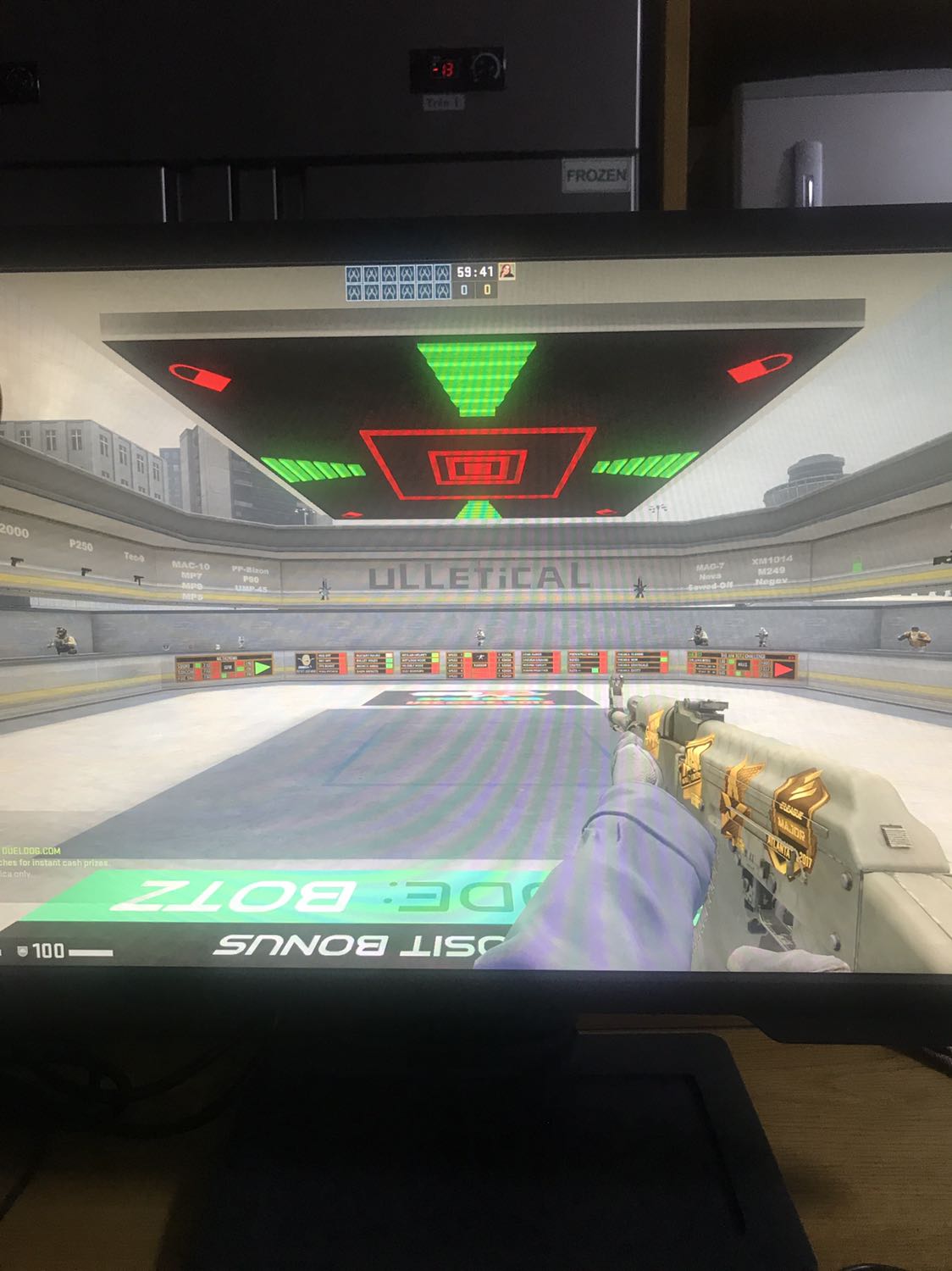 Giao hàng nhanh. Lưu ý màn hình chỉ dành cho fps thôi nha do đó sẽ không đẹp bằng màn ips. Đáng tiền.