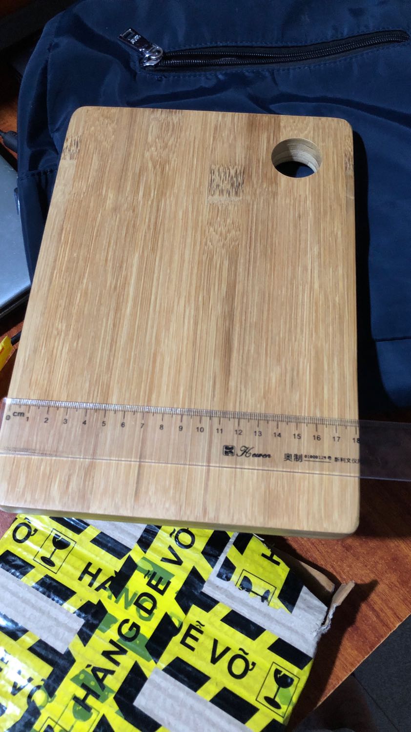 Giao hàng nhanh, chất lượng như ý. Tuy nhiên do không để ý kích thước nên thất vọng. Thớt bé quá!