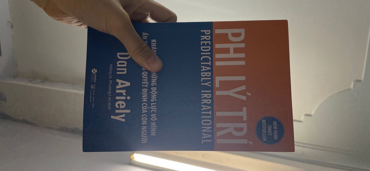 Là một tring những cuốn được review khá hay. Nên mình mua đọc, mình thích về tâm lý nên khá ưng cuốn này