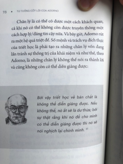 "Rất có thể, đối với mỗi công dân của thế giới ảo, thế giới thực ắt sẽ không thể chịu đựng được, nó ắt sẽ làm cho họ bị tổn thương rất nhiều"

"Mỗi người ngày nay, không ngoại trừ một ai, đều cảm thấy mình quá ít được yêu thương, bởi ai cũng quá ít yêu thương"

Việc con người hiện đại đánh mất đi năng lực yêu thương của mình, theo Adorno, là Hậu Quả Trực Tiếp của xã hội Hàng Hoá và Tiêu Dùng.

#adorno #triethoc #lythuyetphephan #bienchungphaphudinh #bienchungphap
