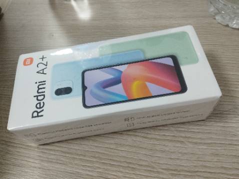 Giao hàng rất nhanh, đặt chiều hôm trước là trưa hôm sau giao rồi. Điện thoại giá rẻ, thấy xài ổn hơn nhiều loại khác trong cùng tầm giá, thích khoản nó mỏng và nhẹ, mặt lưng nhám không bám vân tay