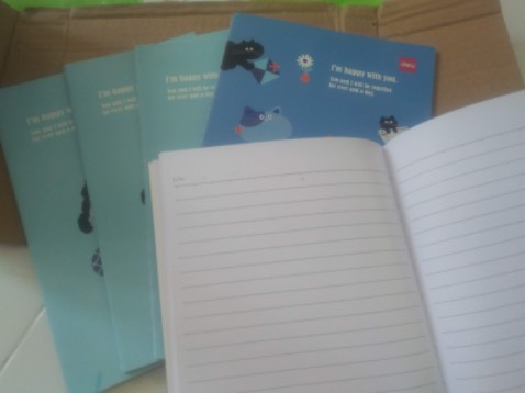 Thiết kế bìa đẹp, vở đóng chắc chắn, giấy tốt. Thiết kế bìa đẹp, vở đóng chắc chắn, giấy tốt.