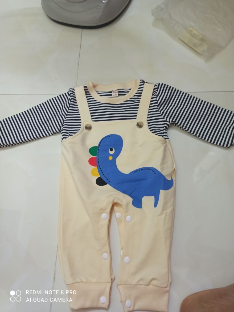 y hình, vải đẹp, mỗi tội thiếu chỉ xíu trừ 1 sao