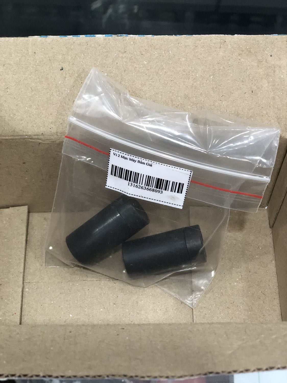 Giao hàng nhanh, hẹn thứ 2 nhưng thứ 6 đã giao. Đóng gói hợp lý. Mực ra đậm, rất tốt.