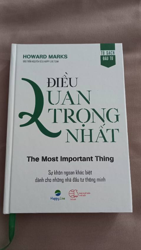 Cuốn sách rất hữu ích cho bất cứ nhà đầu tư nào muốn tìm hiểu và cải thiện tư duy đầu tư. Recommend mọi người nên tìm đọc cuốn này