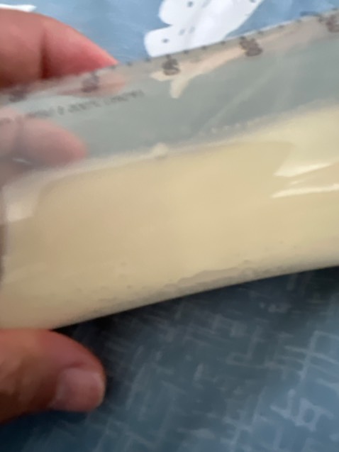 bé mình dùng từ số 1 tới bây giờ. hơi đắt hơn so với sữa khác nhưng mà a 2 thì ổn hơn. giao hàng siêu nhanh. đang hết  sữa đặt tối sáng ra giao. chứ k phải đi mua tạm rồi