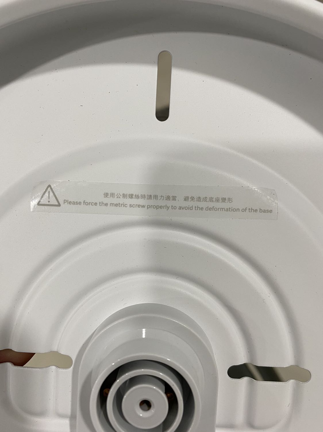 Thật sự rất khó hài lòng với shop. Shop nói giao nhầm sp đã dùng, sau khi suy sét mình không thể chấp nhận lỗi vô ý được.
Lúc đầu nt nhưng shop ko thừa nhận. Sau khi mình xem kỹ hơn và đưa ra bằng chứng có sẽ shop không thể ko nhận.
Sau khi trả hàng shop nhận được hàng mấy hôm rồi nhưng phải liên lạc tiki và nt nhắc shop mới xác nhận hoàn tiền cho mình.
Chúng ta công bằng cho tất cả shop khác nhé.
3 sao là mình dành riêng cho Tiki vì có dv bảo vệ KH tốt.