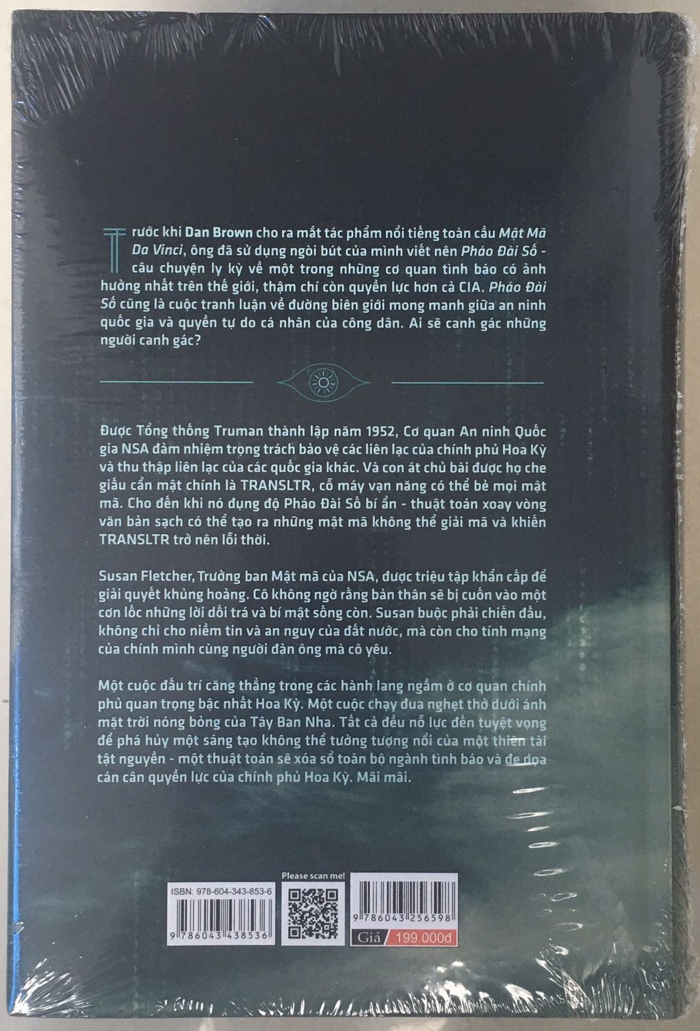 Mình không nghĩ sách dày như một cuốn từ điển. Không biết mình sẽ đọc xong trong bao lâu nhưng trước mắt khi nhận sách được bọc bookcare là mình đã ưng rồi. Cực thích cách làm việc này của Tiki. Chúc Tiki luôn thành công!