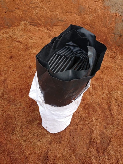 Hàng mua được đóng gói 2 lớp rất cẩn thận, nhận hàng nguyên vẹn. Shop nhiệt tình, phản hồi khách hành nhanh, lịch sự.