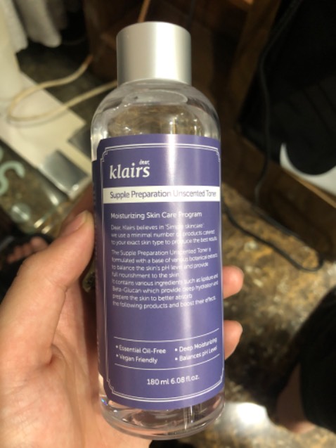 Đặt 1 loại giao 1 loại khác nhau nt cho shop có đy đổi nhưng mình hết toner r nên đành dùng tạm không đợi đổi được Đặt 1 loại giao 1 loại khác nhau nt cho shop có đy đổi nhưng mình hết toner r nên đành dùng tạm không đợi đổi được