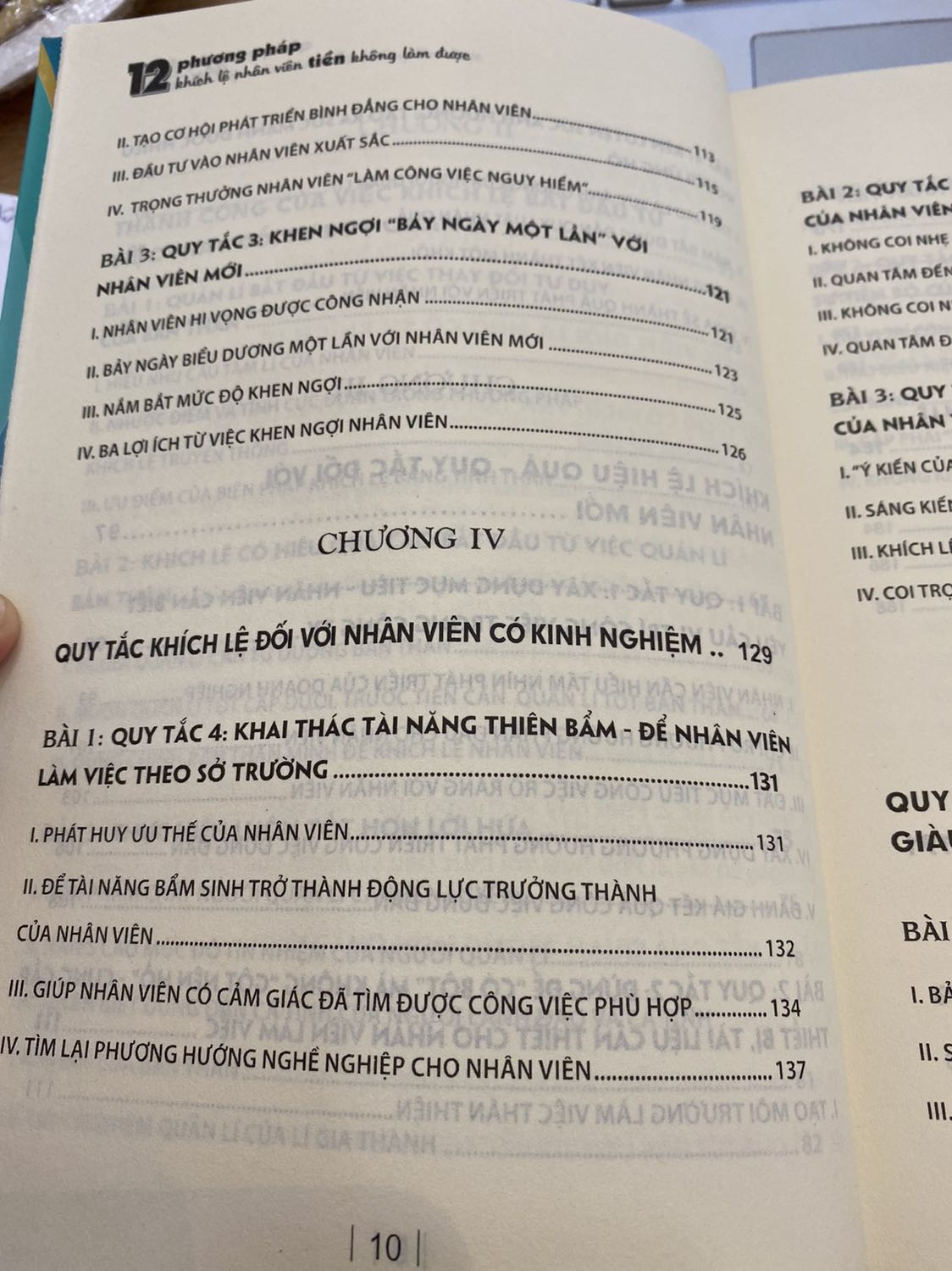 Tiki giao hàng nhanh, trước lịch hẹn 2-3 ngày. Sách được bọc cẩn thận, nội dung đúng cái mình cần.