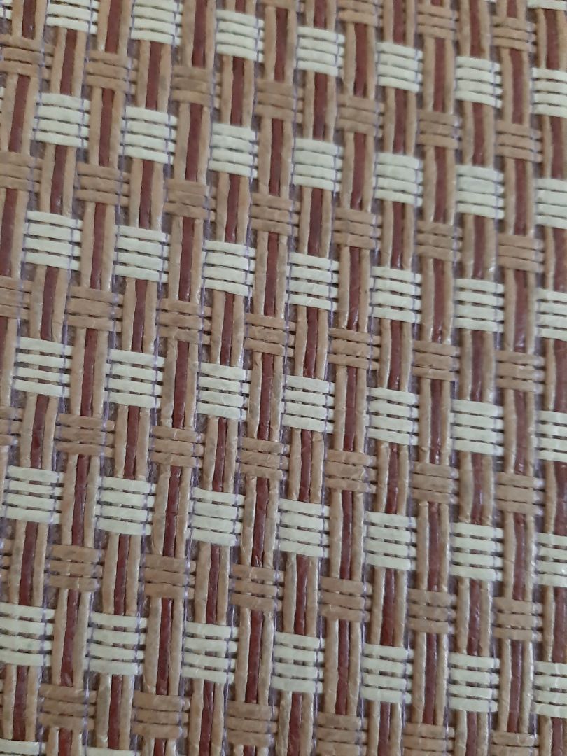 hàng không giống hình