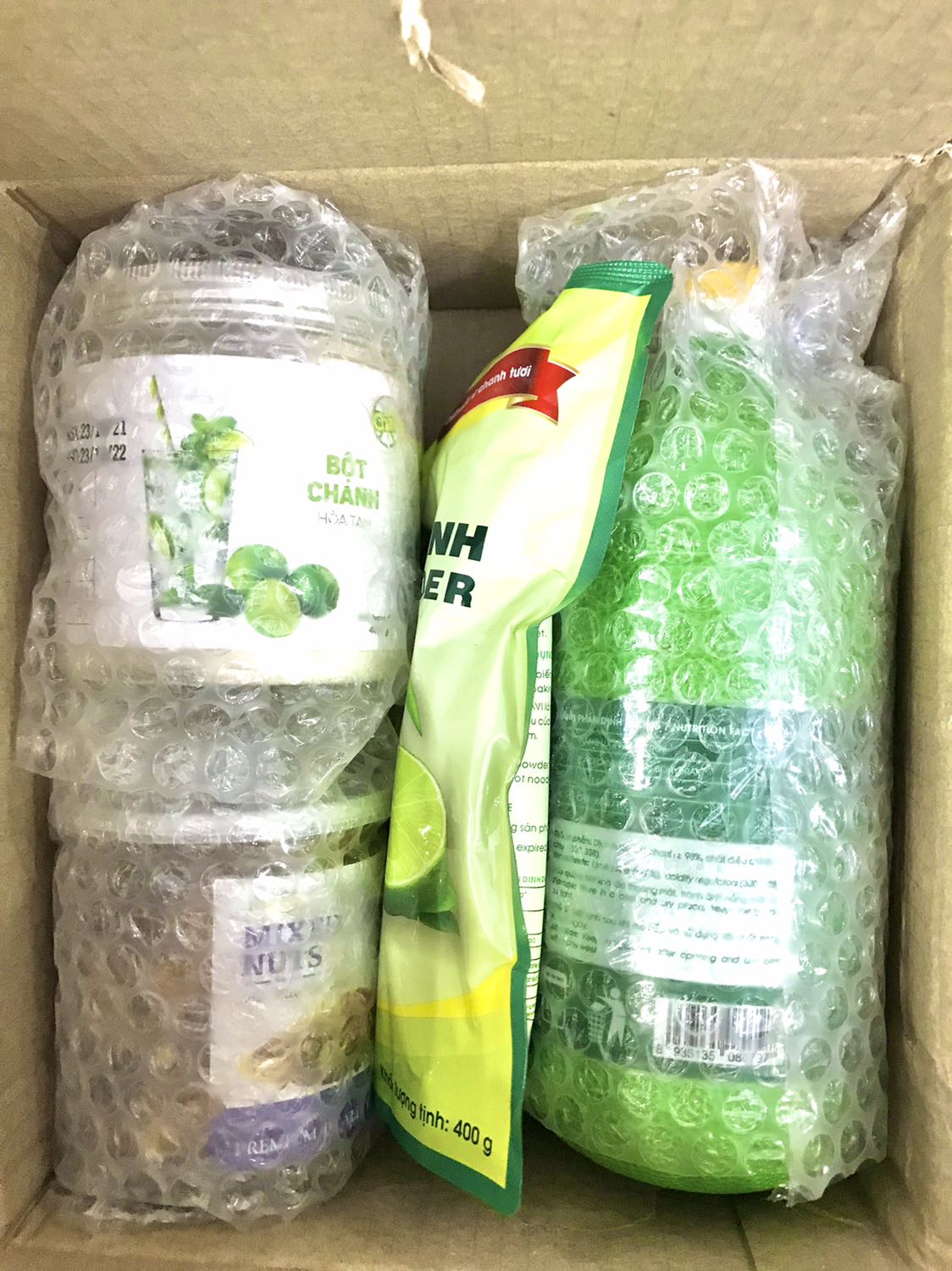 Mình vừa nhận hàng là pha uống ngay, vì thời tiết quá nóng, uống rất ngon ạ, thơm và chua vừa phải, lại tiện lợi nửa. Sẽ ủng hộ shop tiếp tục ạ.