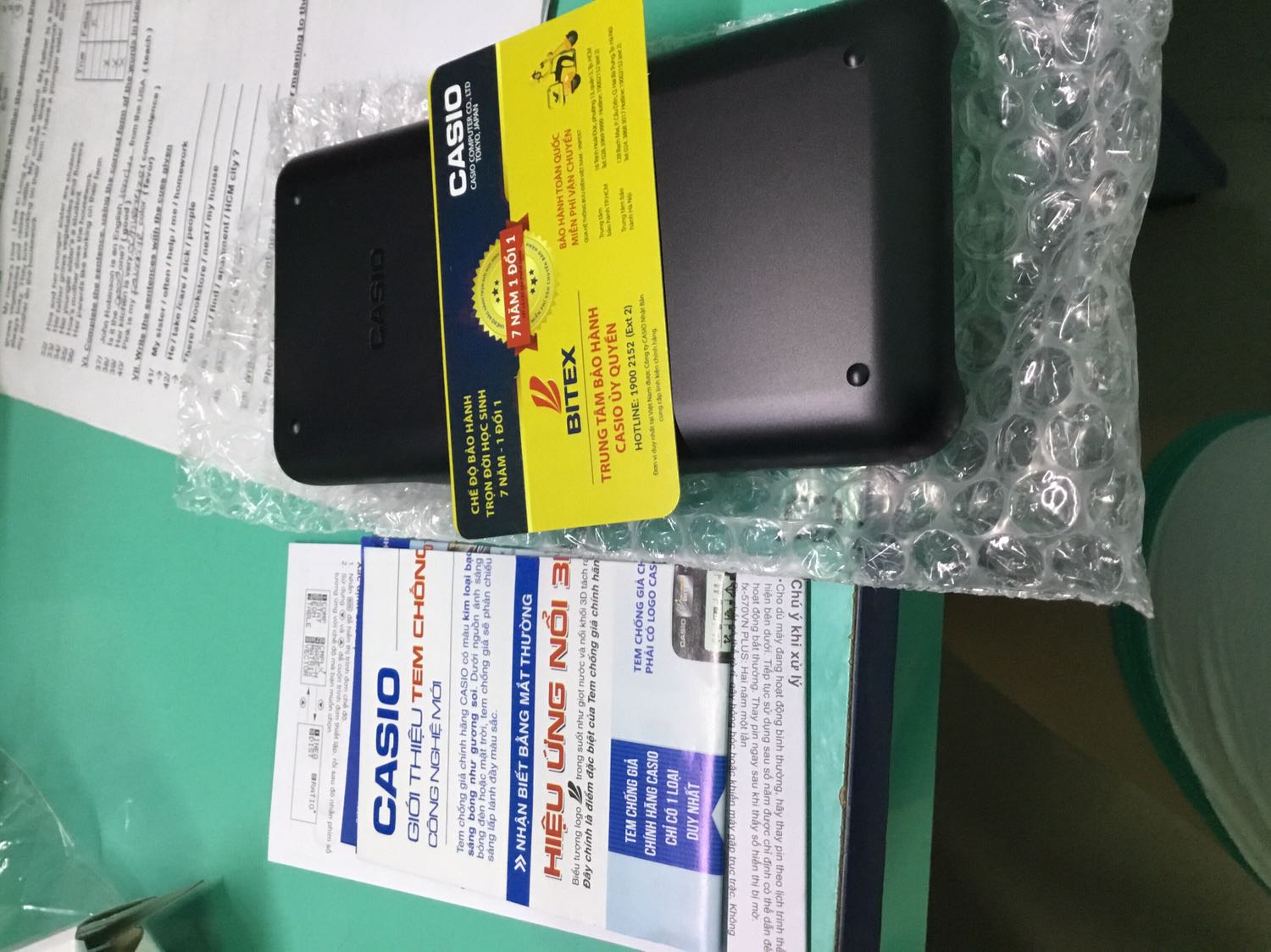 Rất ưng ý , giao hàng rất sớm ,chất lượng tốt , còn tặng 2 cây viết nữa. Hướng dẫn trên nắp bằng tiếng Việt nên rất dễ hiểu ,còn có tem bảo hành nữa nói chung là pheeeeeeeeee