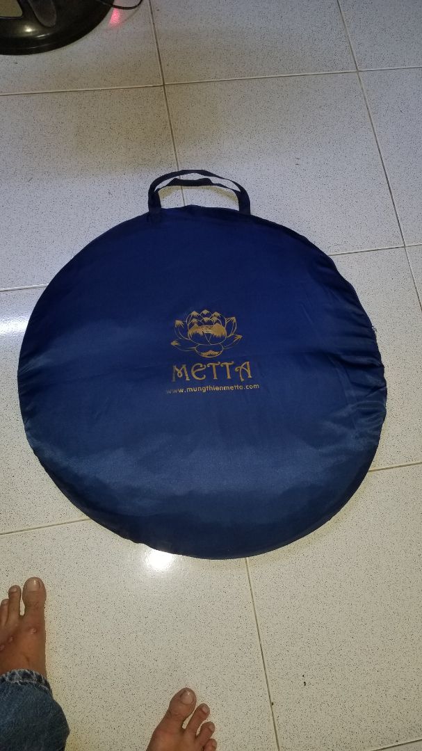 Đã nhận hàng xong và cùng bung ra thử và xếp lại dễ dàng , cám ơn shop, cách đây 2 tuần tôi cũng đã mua trên Tiki shop mẹ và bé một cái mùng tự bung , khi nhận hàng thì cực kỳ...không hài lòng vì giao hàng không đúng như hình giới thiệu, đến giờ tôi còn bực mình .