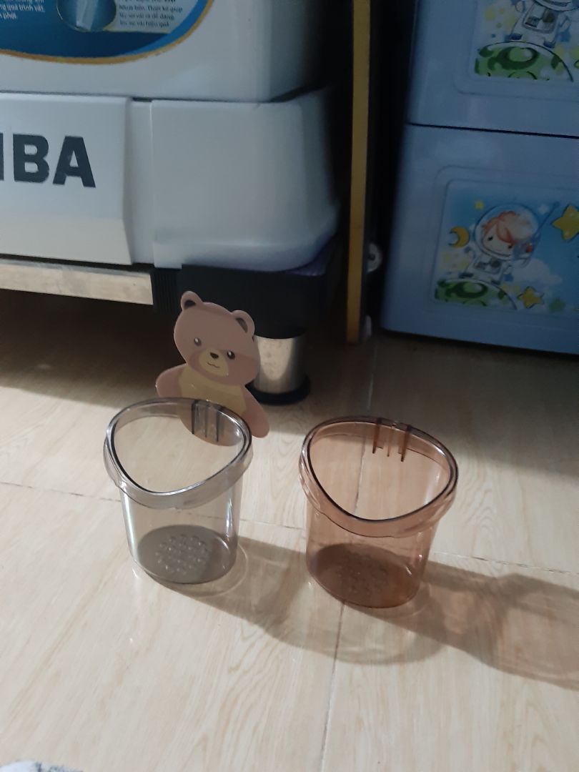 mua 2 cái mà shop giao có 1 móc để dán.làm sao đây. soạn hàng kỹ dùm e shop ơi