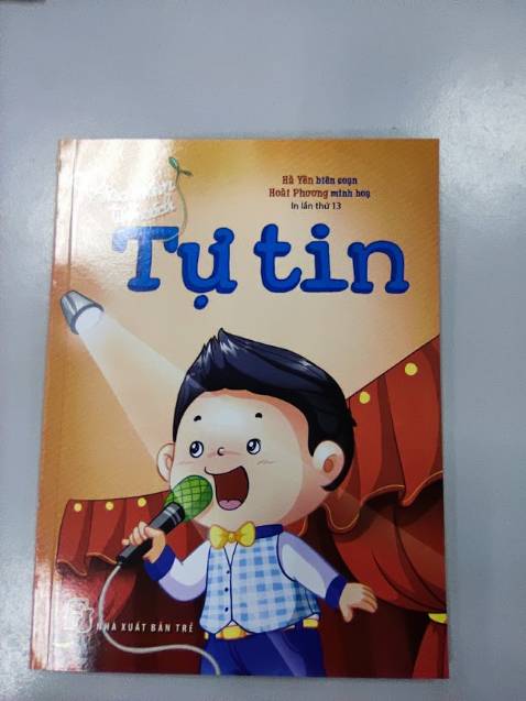 Tiki gói hàng cẩn thận, giao hàng cực nhanh với dịch vụ Tikinow. Sách mới, không nhàu nát, giá còn khá rẻ so với giá bìa. Nói chung khá hài lòng về dịch vụ của Tiki.