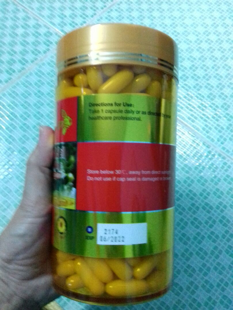Mình mua được lúc sale giá rẻ 388k. Hàng của Tiki trading chính hãng : có tem bộ công an, có mã số gửi tin nhắn kiểm tra, có dấu của công ty nhập khẩu Hạnh Phúc, hạn sử dụng rất xa. Giao hàng cực nhanh - đặt tối hôm trước sáng hôm sau nhân. Rất tin tưởng Tiki