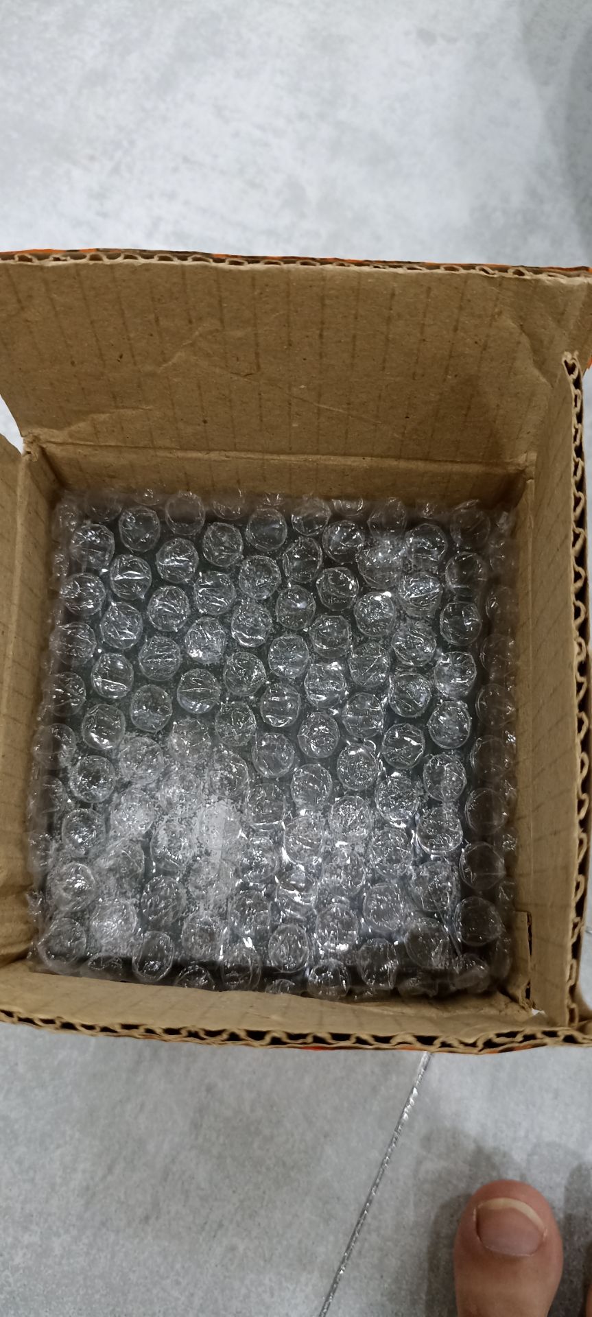 sản phẩm chính hãng, chất lượng, giá tốt, đóng gói cẩn thận, giao hàng nhanh 😁😁