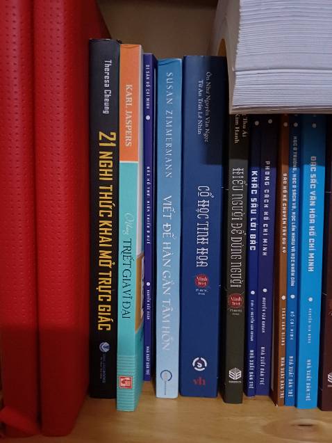 Nếu bạn đang tìm hiểu về huyền học, về các phương pháp phát triển bản thân, chữa lành chính mình ... hãy đọc quyển này