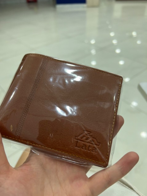 Ví hơi nhỏ, màu đẹp, giá ổn Ví hơi nhỏ, màu đẹp, giá ổn