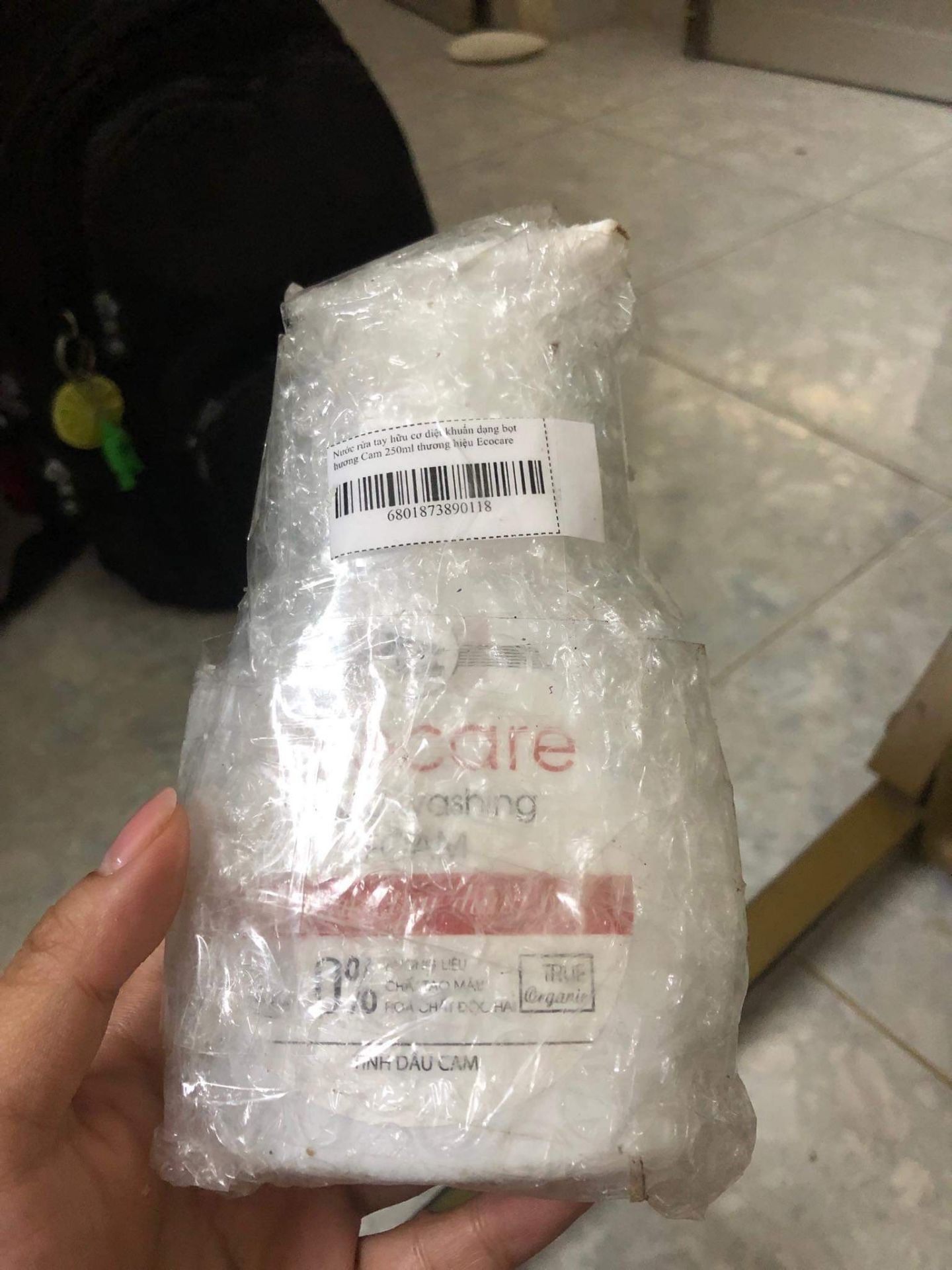 mèn ơi. mua nước rửa tay. mà chỗ vòi nó quá bẩn! thất vọng!