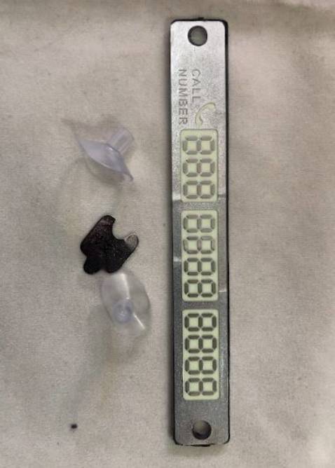 Lúc đầu mới nhận về chưa biết dùng sao, liên hệ shop tư vấn nhiệt tình lắm, gửi hẳn cảo video hướng dẫn. Bảng tháo lắp đơn giản, miếng hút cao su cũng chắc chắn không bị rơi trong lúc di chuyển. nói chung là quá rẻ so với chất lượng. Đánh gái 5 sao ủng hộ shop.