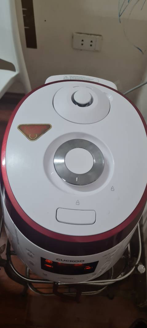 Bán hàng và giao hàng trực tiếp từ Nguyễn Kim rất nhanh