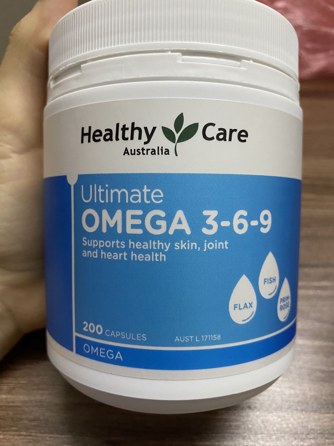 Lọ to ko ngờ luôn và trông khá đẹp. Tuy nhiên bao bì dán cũng hơi ko bằng phẳng lắm. Cần uống để xem có hiệu quả ko Lọ to ko ngờ luôn và trông khá đẹp. Tuy nhiên bao bì dán cũng hơi ko bằng phẳng lắm. Cần uống để xem có hiệu quả ko